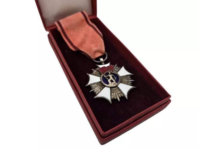 ORDER SZATNDARU PRACY II KLASY PRL
