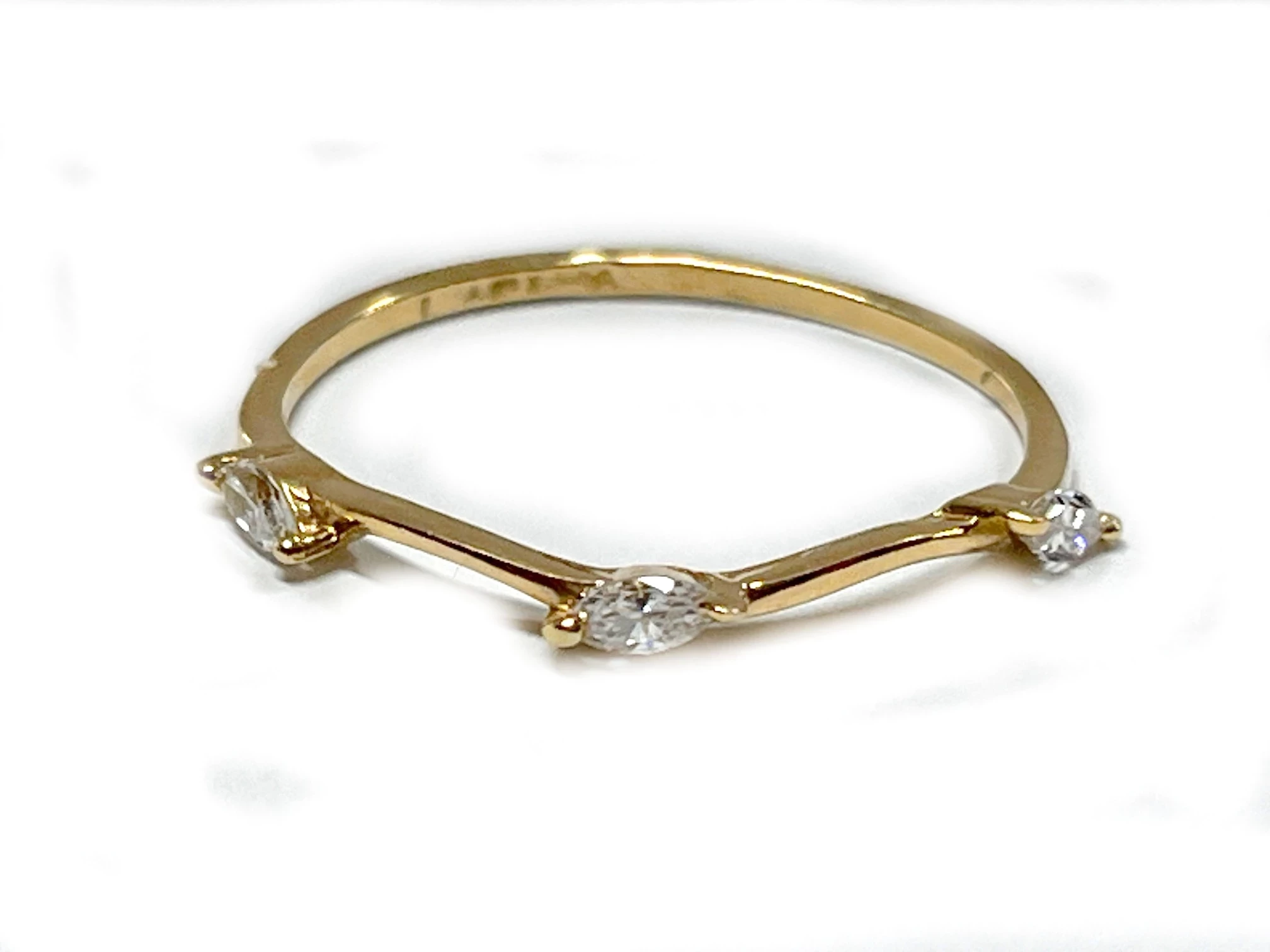 zloty-pierscionek-z-cyrkoniami-111g-pilsudskiego-25a-sj-zamosc