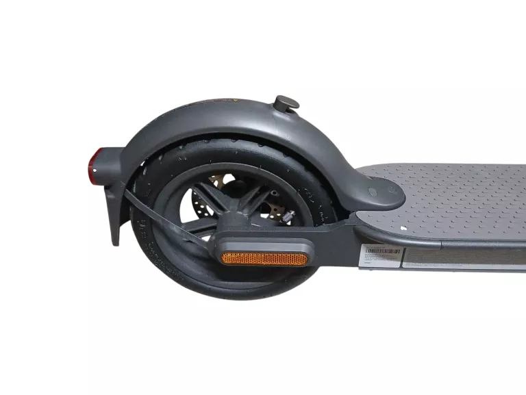 HULAJNOGA ELEKTRYCZNA XIAOMI MI ELECTRIC SCOOTER ESSENTIAL 20KM/H