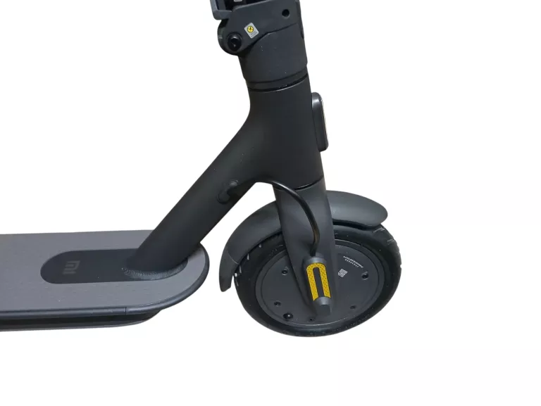 HULAJNOGA ELEKTRYCZNA XIAOMI MI ELECTRIC SCOOTER ESSENTIAL 20KM/H