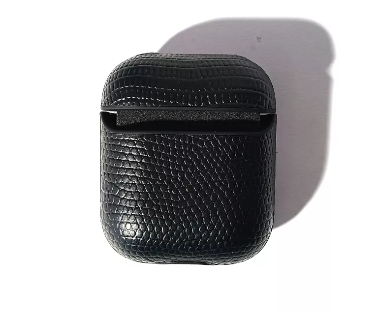 ETUI CASE NA AIRPODSY CZARNE PUD