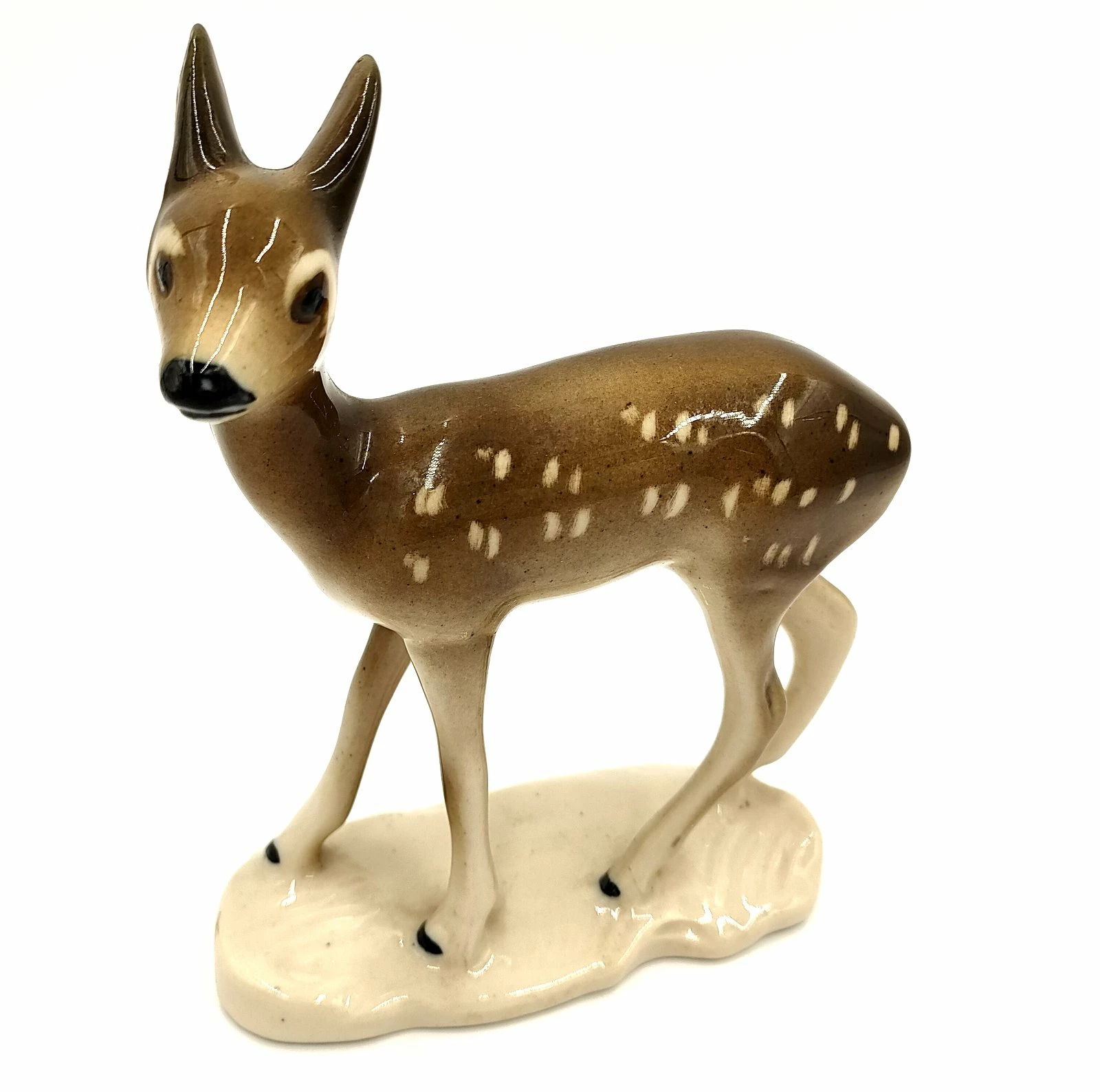 figurka-sarenka-stojaca-porcelit-chodziez-rynek-4-chodziez