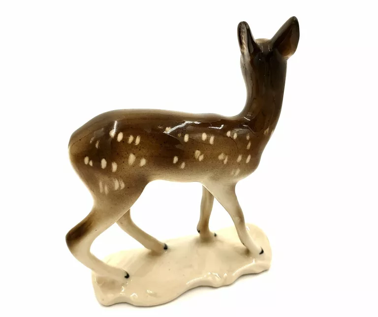 FIGURKA SARENKA STOJĄCA PORCELIT CHODZIEŻ