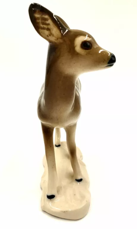 FIGURKA SARENKA STOJĄCA PORCELIT CHODZIEŻ