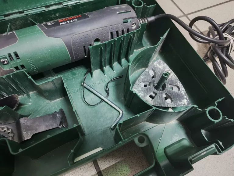 SZLIFIERKA WIELOFUNKCUJNA BOSCH PMF 220 CE WALIZKA