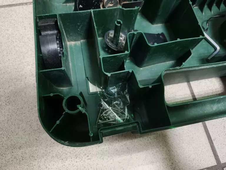 SZLIFIERKA WIELOFUNKCUJNA BOSCH PMF 220 CE WALIZKA