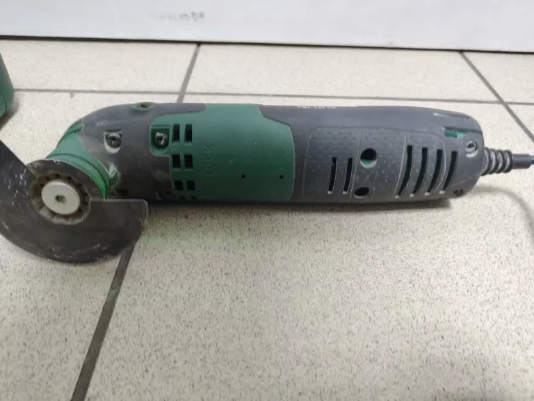 SZLIFIERKA WIELOFUNKCUJNA BOSCH PMF 220 CE WALIZKA