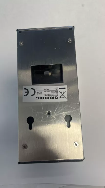 LAMPA LED ŚCIENNA SOLARNA Z CZUJNIKIEM GRUNDIG