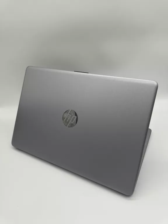 LAPTOP HP 250 G8 8/256GB SSD WIN 11 I3-1115G4 + PUDEŁKO,ZASILACZ