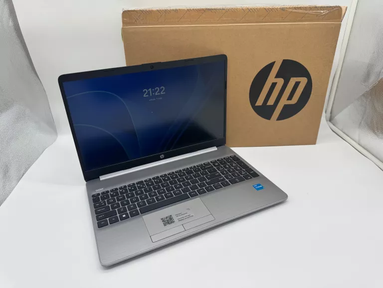 LAPTOP HP 250 G8 8/256GB SSD WIN 11 I3-1115G4 + PUDEŁKO,ZASILACZ