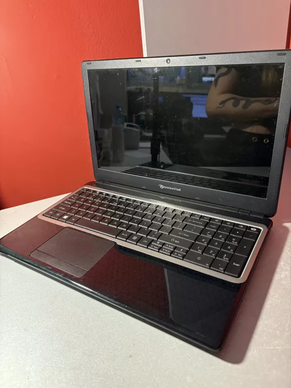 LAPTOP PACKARD BELL