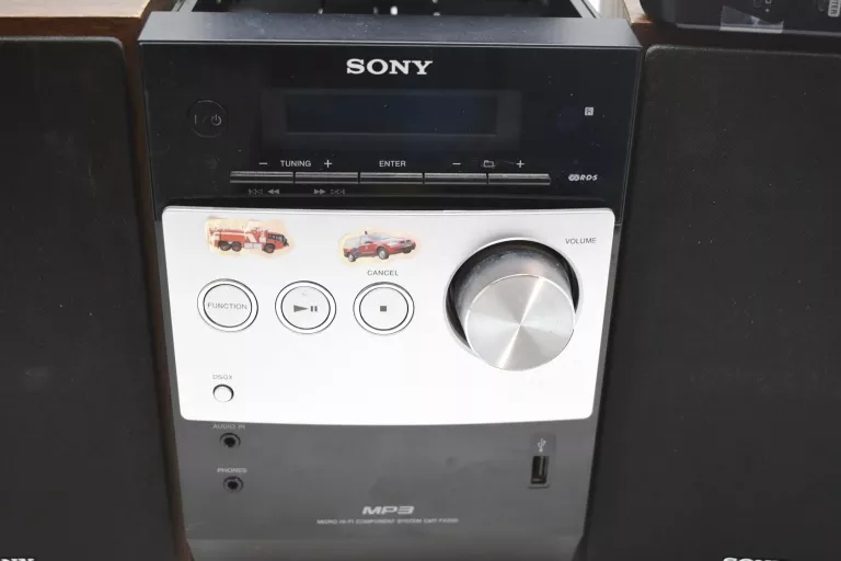 WIEŻA SONY CMT-FX200