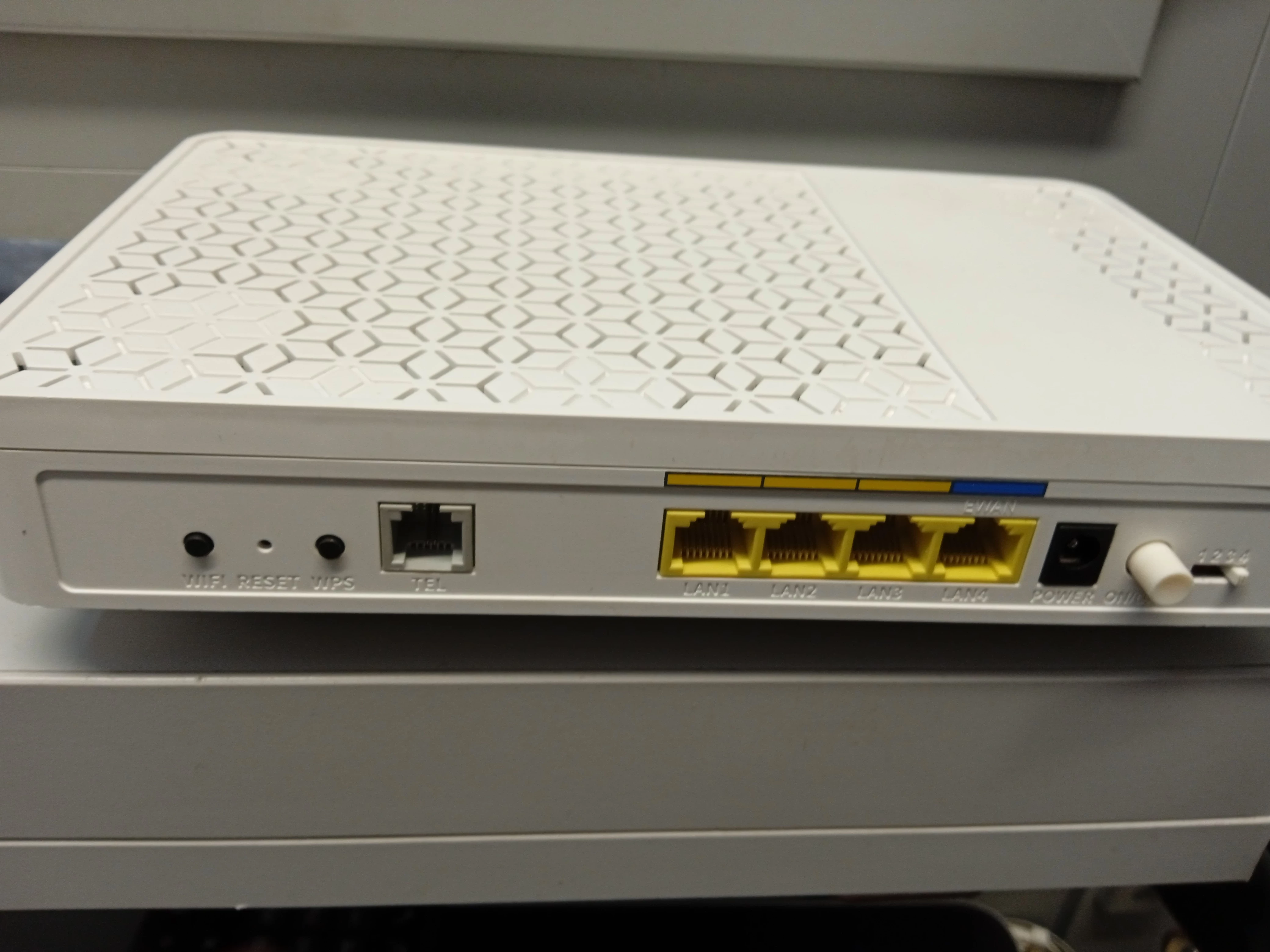 halny-hl-4gxv-f-ont-gpon-wifi-6-voip-model-hl-4gx-f