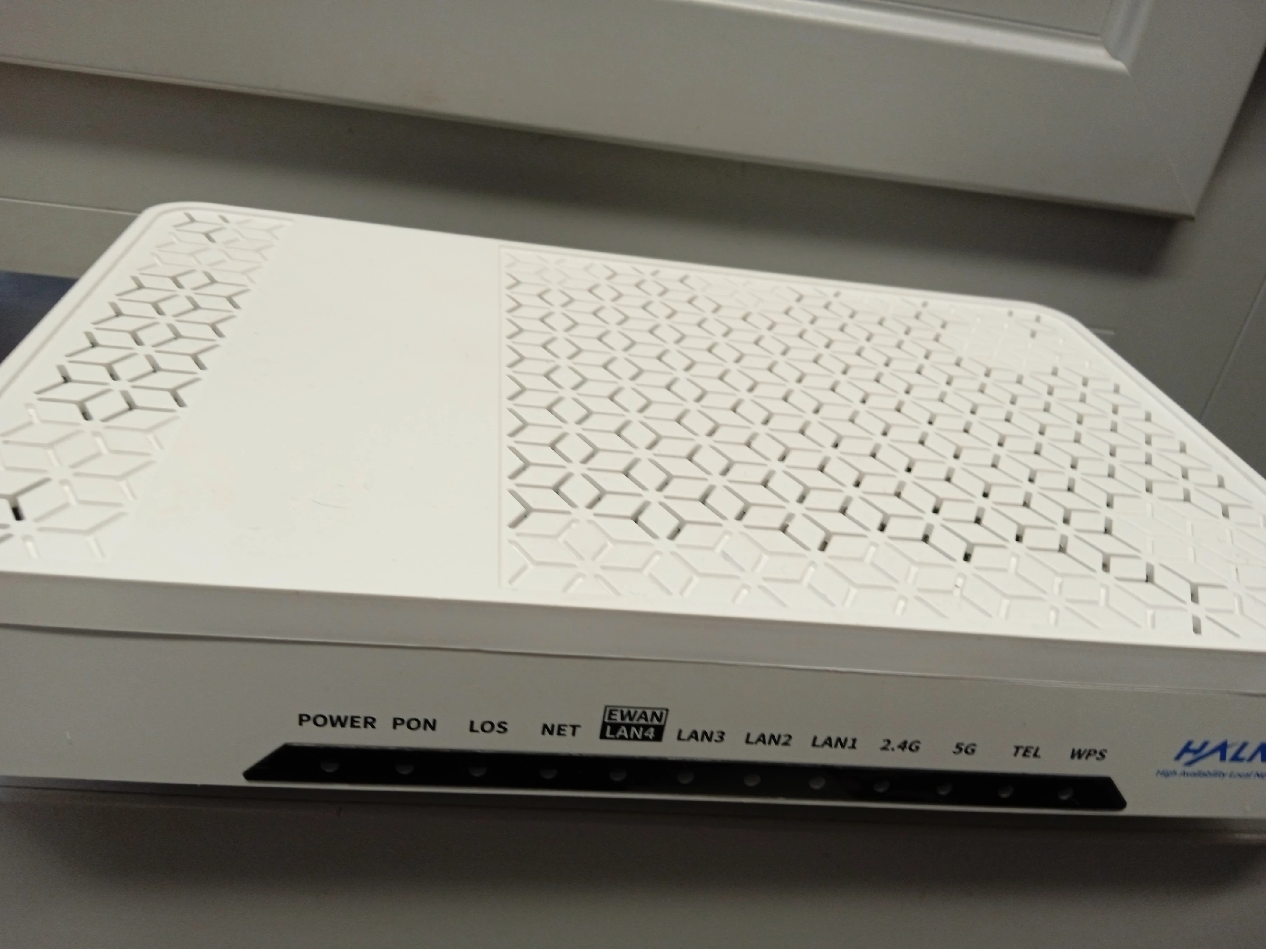 halny-hl-4gxv-f-ont-gpon-wifi-6-voip-krotka-2u-sj-olawa