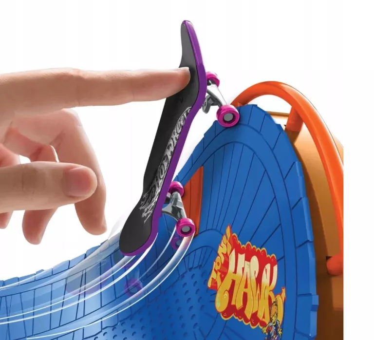 HOT WHEELS SKATE SKATEPARK WESOŁE MIASTECZKO ZESTAW HGT95