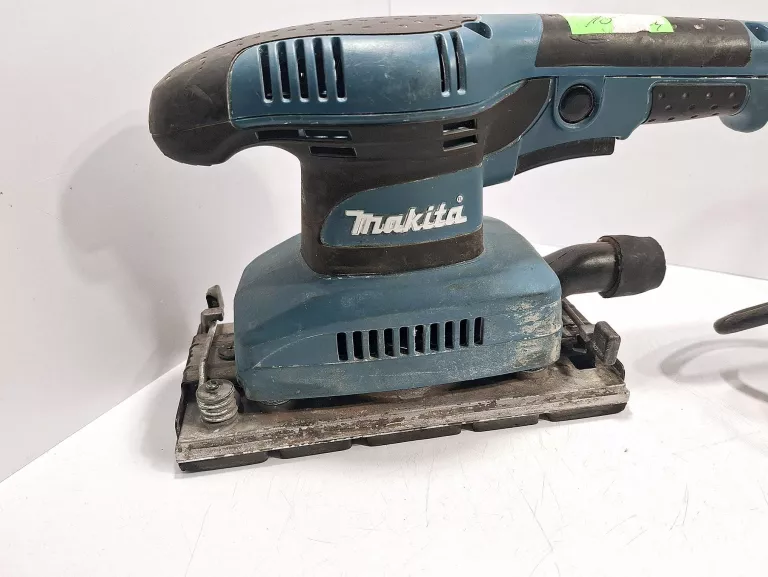 SZLIFIERKA OSCYLACYJNA MAKITA 190W BO3710