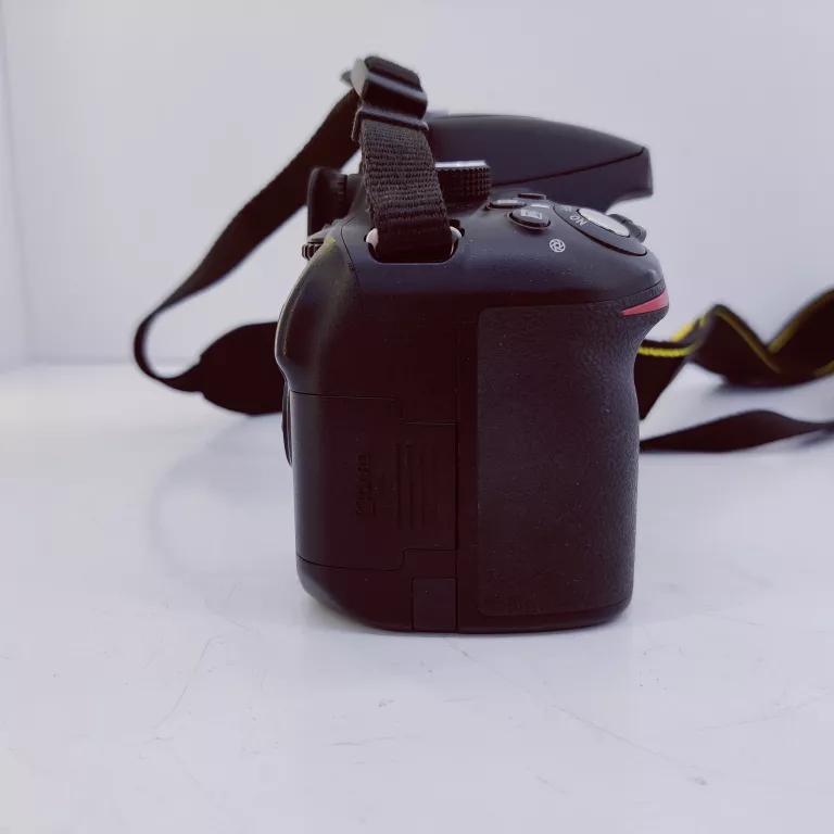 LUSTRZANAKA NIKON D3200 KOMPLET