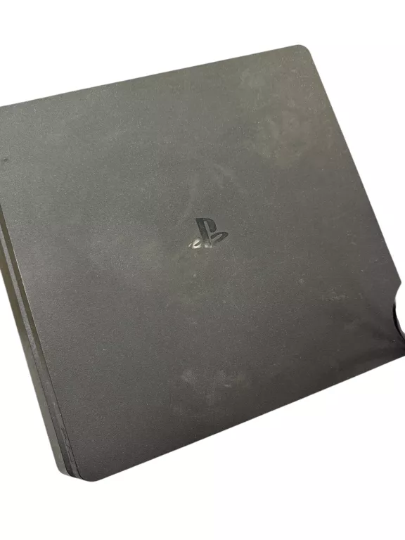 KONSOLA PS4 1TB +2 PADY + 4 GRY