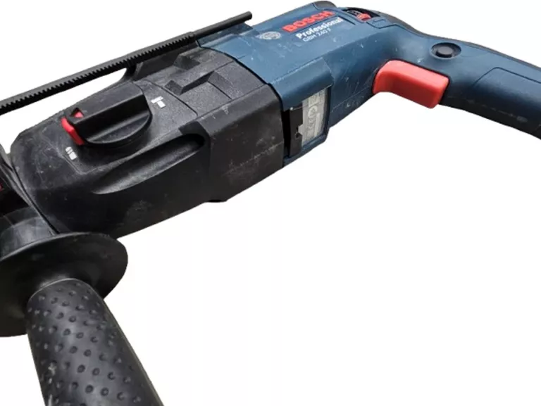 MŁOTOWIERTARKA BOSCH GBH 240 F SDS PLUS 790 W