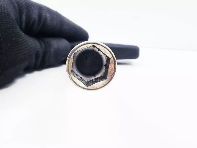 PROMAT - KLUCZ NASADOWY TRZPIENIOWY T (12MM)
