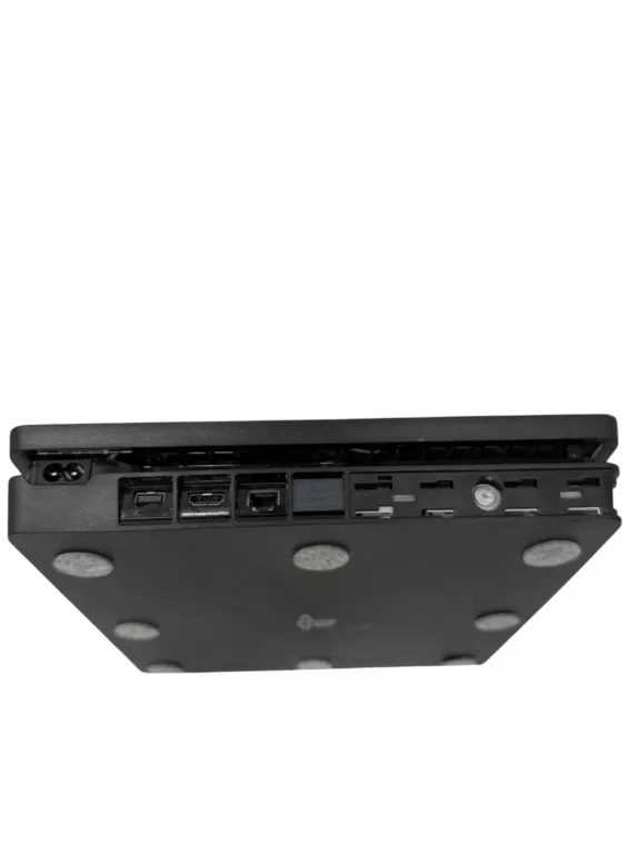 KONSOLA PS4 1TB +2 PADY + 4 GRY
