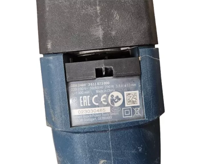 MŁOTOWIERTARKA BOSCH GBH 240 F SDS PLUS 790 W