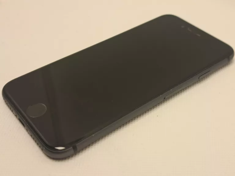 TELEFON IPHONE 8