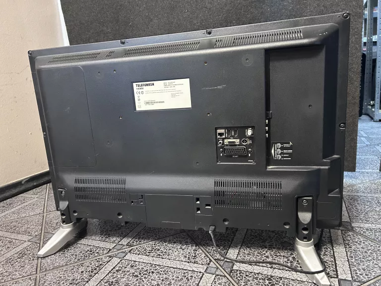 TELEWIZOR TELEFUNKEN D32H289X4CW + PILOT