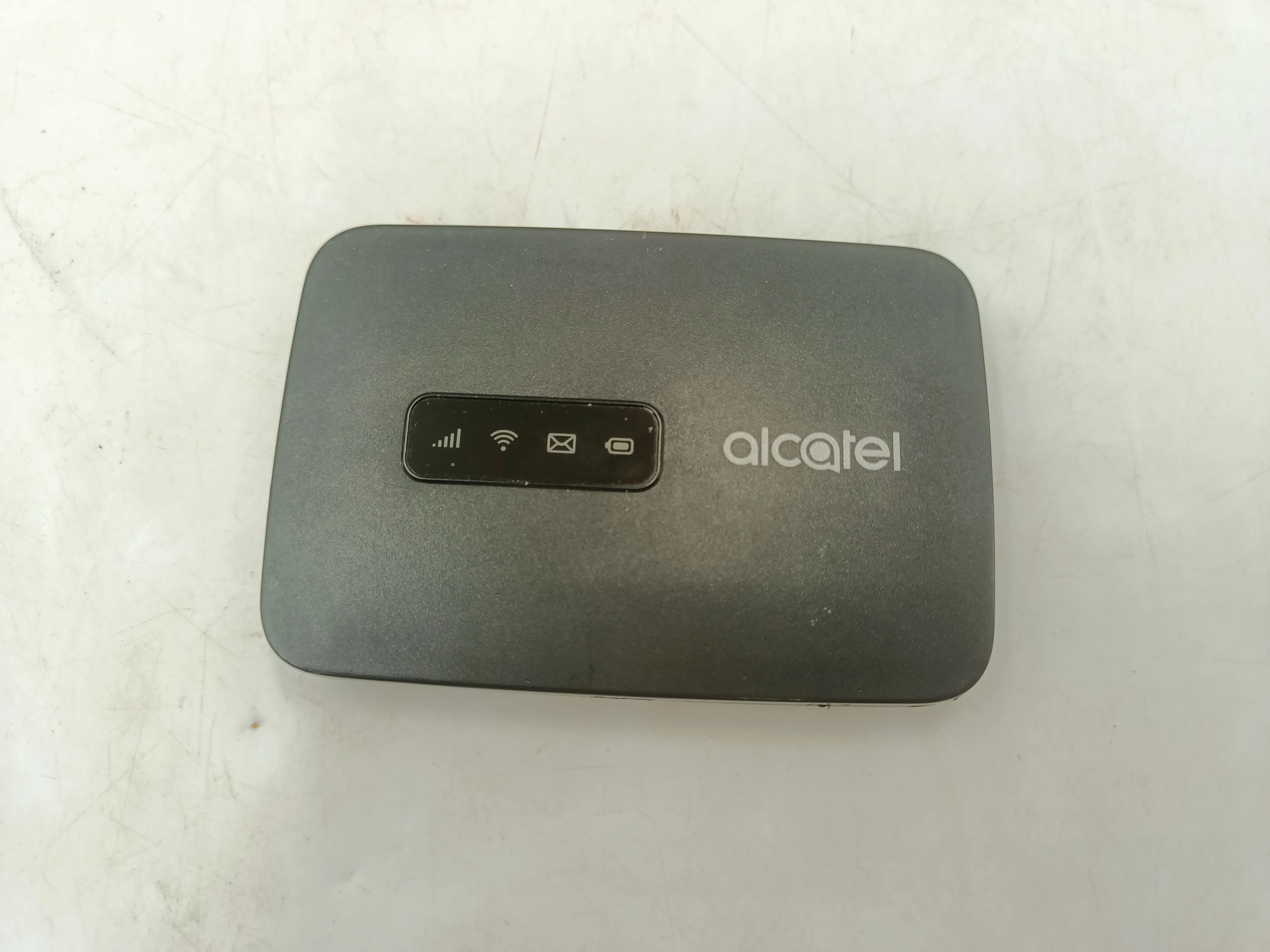 router-alcatel-link-zone-4g-mw40v-komplet-model-mw40v