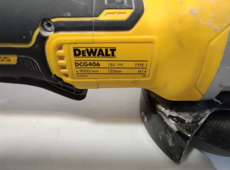 SZLIFIERKA KĄTOWA DEWALT DCG406