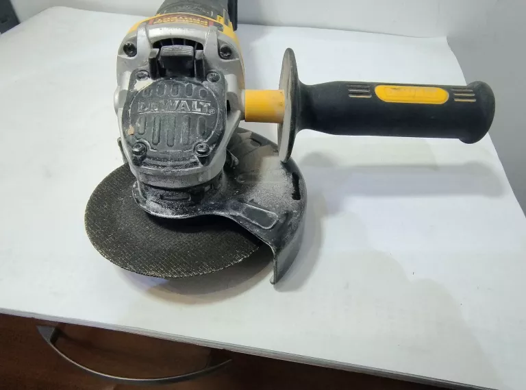 SZLIFIERKA KĄTOWA DEWALT DCG406