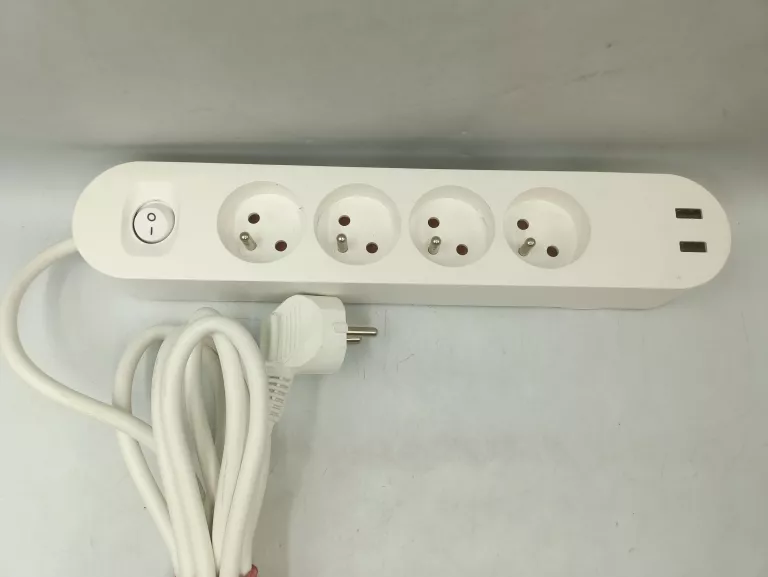 IKEA KOPPLA PRZEDŁUŻACZ 4 GNIAZDKA + 2X USB
