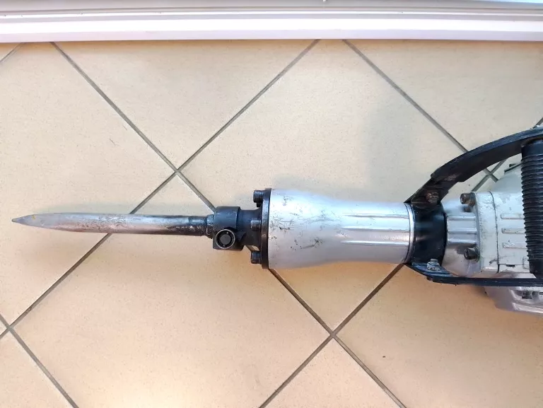 MŁOT WYBURZENIOWY PRZEWODOWY VERTEX 1700W 65A