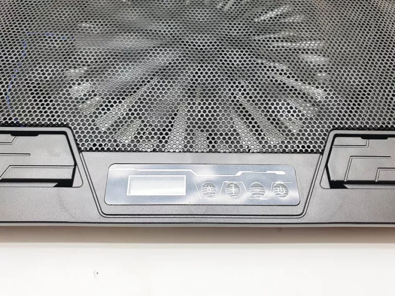 PODSTAWKA CHŁODZĄCA MAD DOG GCP600 RGB