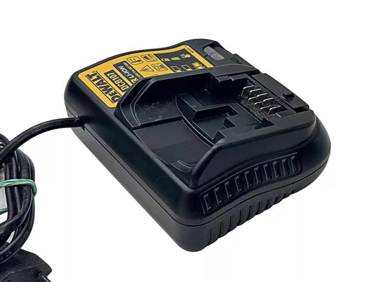 laser-krzyzowy-dewalt-dce0811g-zielony-aku-20ah-lad-akcesoria-stan-11323-2