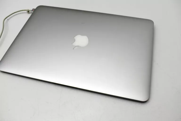 laptop-macbook-a1466-rozdzielczosc-px-4474-90