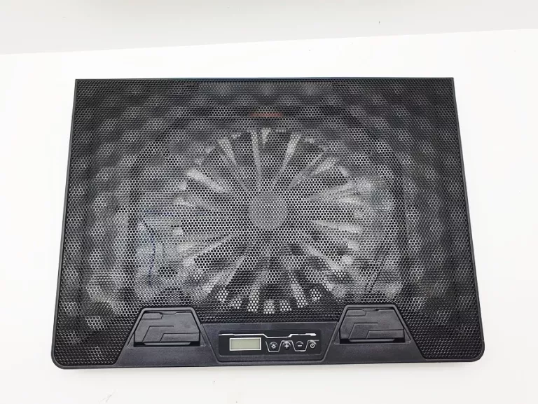 PODSTAWKA CHŁODZĄCA MAD DOG GCP600 RGB