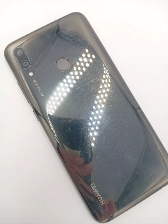 TELEFON HUAWEI P SMART 2019+ŁADOWARKA
