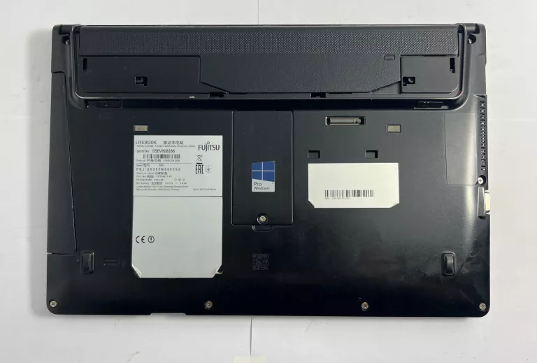 LAPTOP FUJITSU LIFEBOOK S936 13,3" I5-6200U 8/256GB ZASILACZ