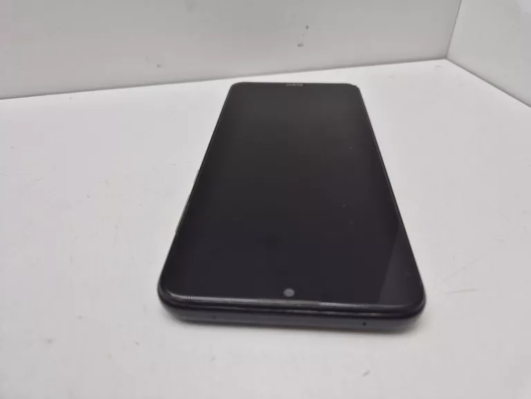 SMARTFON XIAOMI REDMI 8 4 GB / 64 GB CZARNY