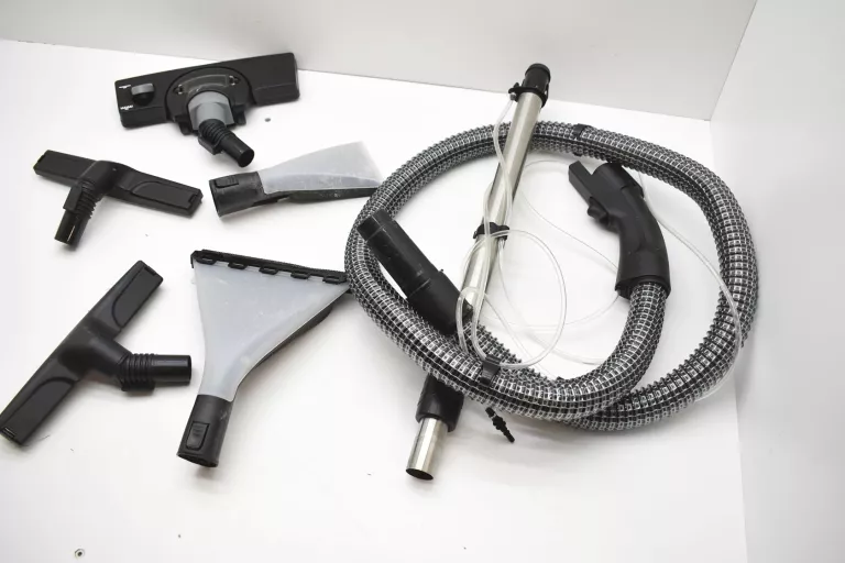 odkurzacz-bosch-aqua-wash-clean-bwd41720-kod-producenta-bosbwd41720