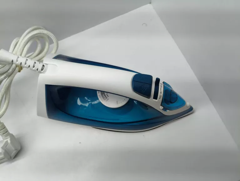 ŻELAZKO PHILIPS EASYSPEED PAROWE GC1744/20