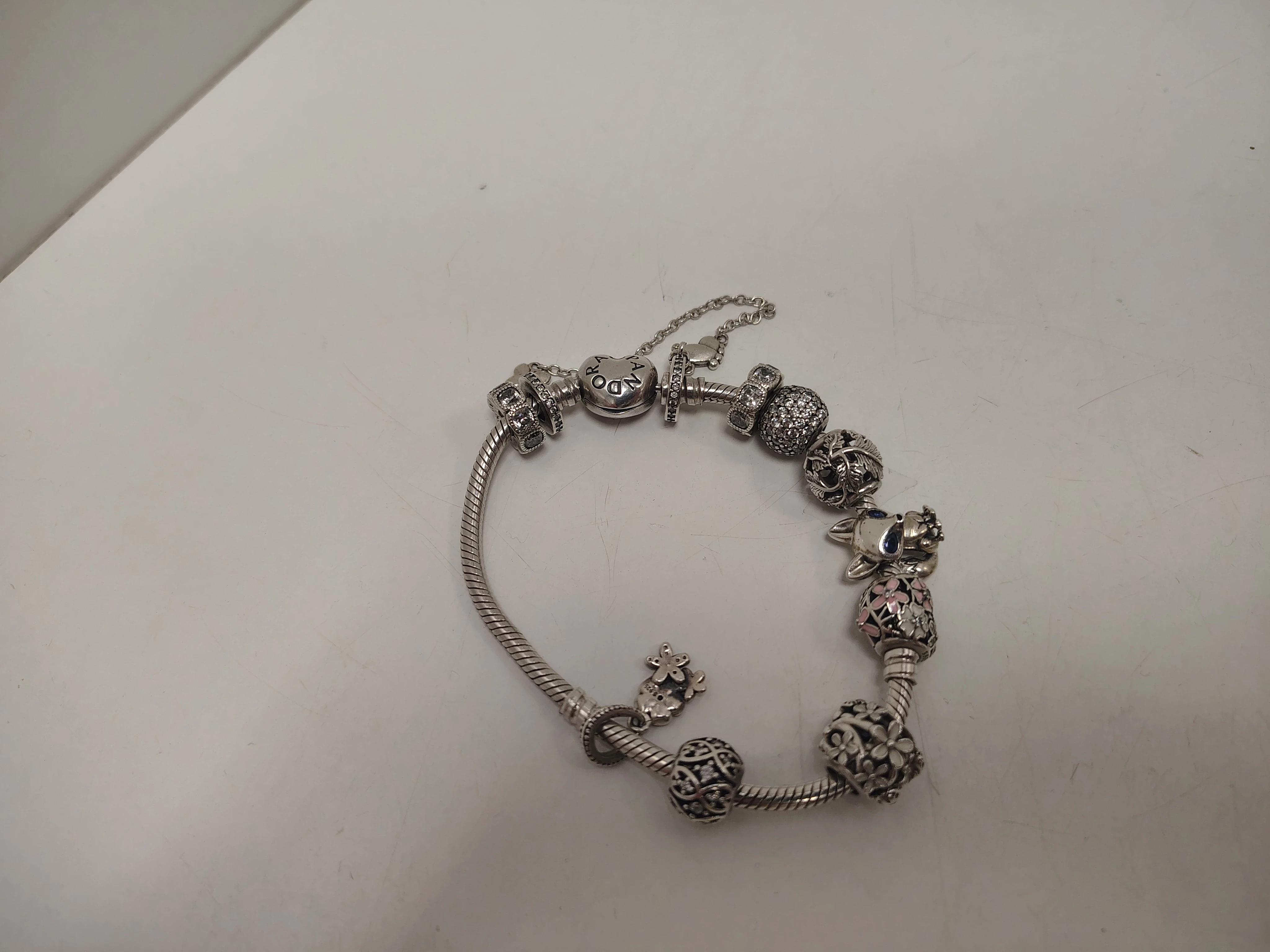 bransoletkla-pandora-serce-10-charmsow-rodzaj-2205-16