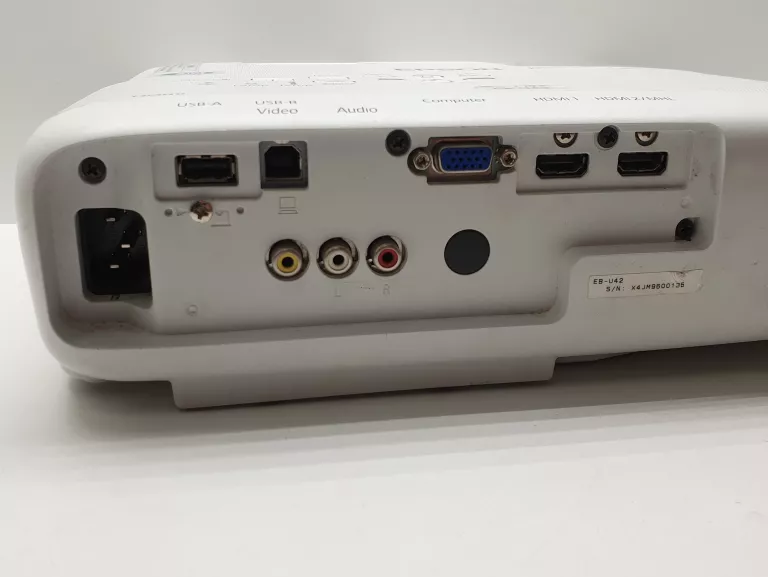 PROJEKTOR EPSON EB-U42