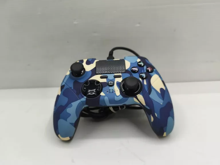 PAD KONTROLER PRZEWODOWY DO PS4 PC X-ROCKER KABEL 3M