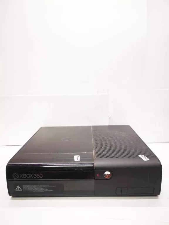 KONSOLA XBOX 360 E MODEL: 1538