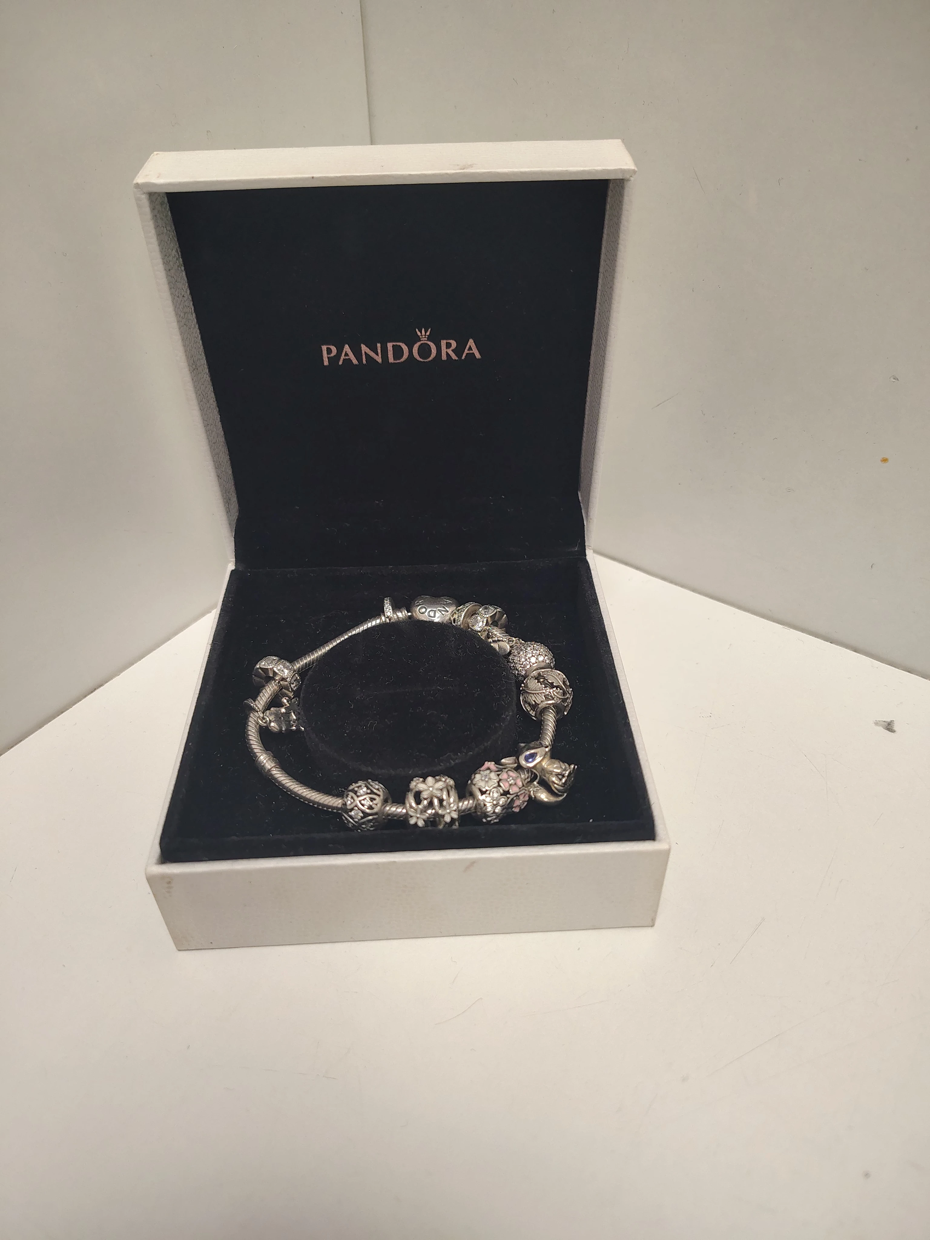 bransoletkla-pandora-serce-10-charmsow-ean-gtin-5700302279696