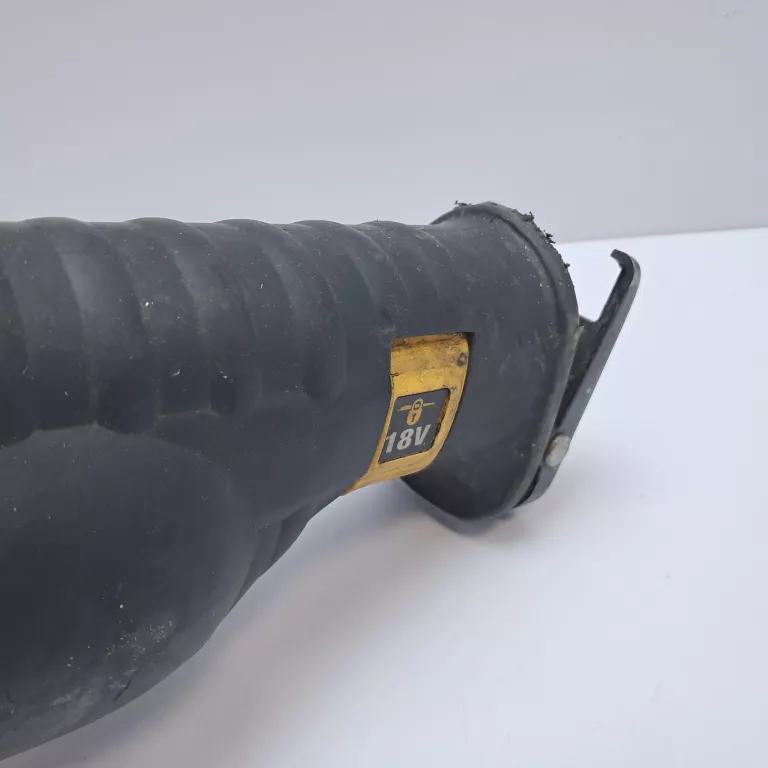 PIŁA SZABLASTA DEWALT DCS380