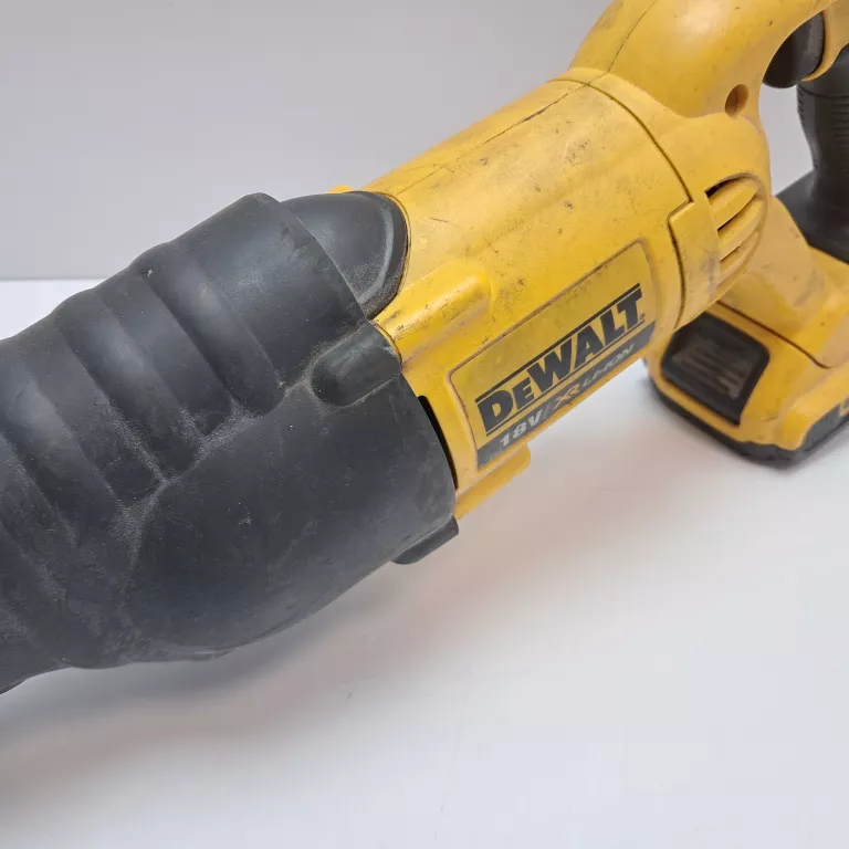 PIŁA SZABLASTA DEWALT DCS380