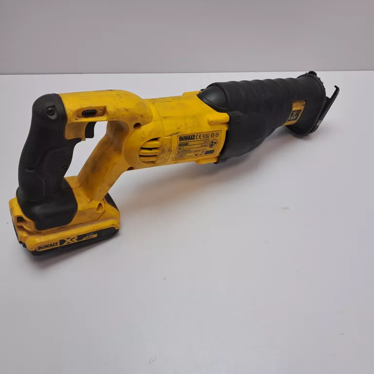 PIŁA SZABLASTA DEWALT DCS380